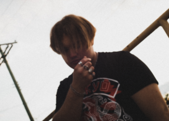 Blurrie - Ivan Schroeder