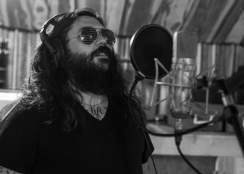 John Eason - Heart of The Mountain