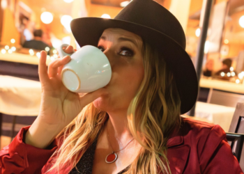 Ella Reid, Singer-Songwriter