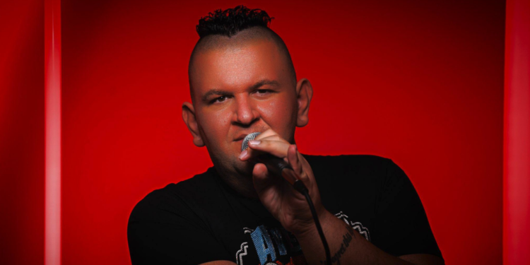 Luchi - Singer / Songwriter