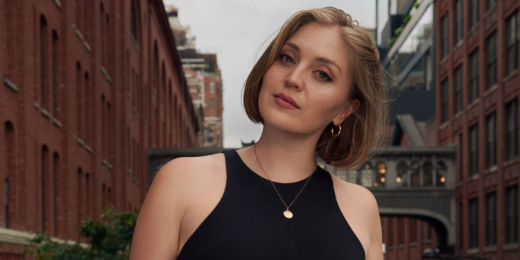 Claudia Conte / Rising Actress