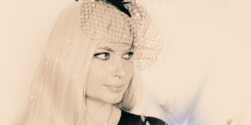 Nino Gabashvili / Artist