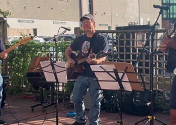 Paul Lagueux, Jimmy Fallon, Manuel Delgado / Jukebox Storm