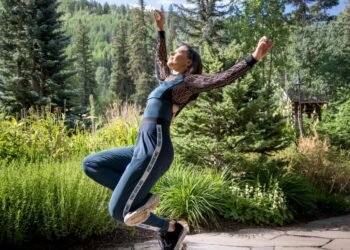 Manon Bal / Professional Dancer, Choreographer and Teaching Artist